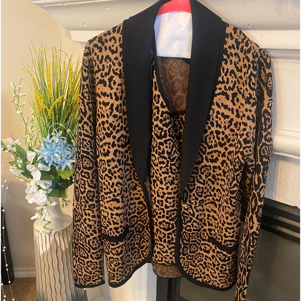 Stunning Knit Jacket and Tank set!